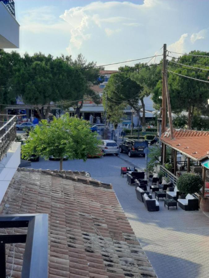 Mariza Apartments -Studios Hanioti Bagian luar foto