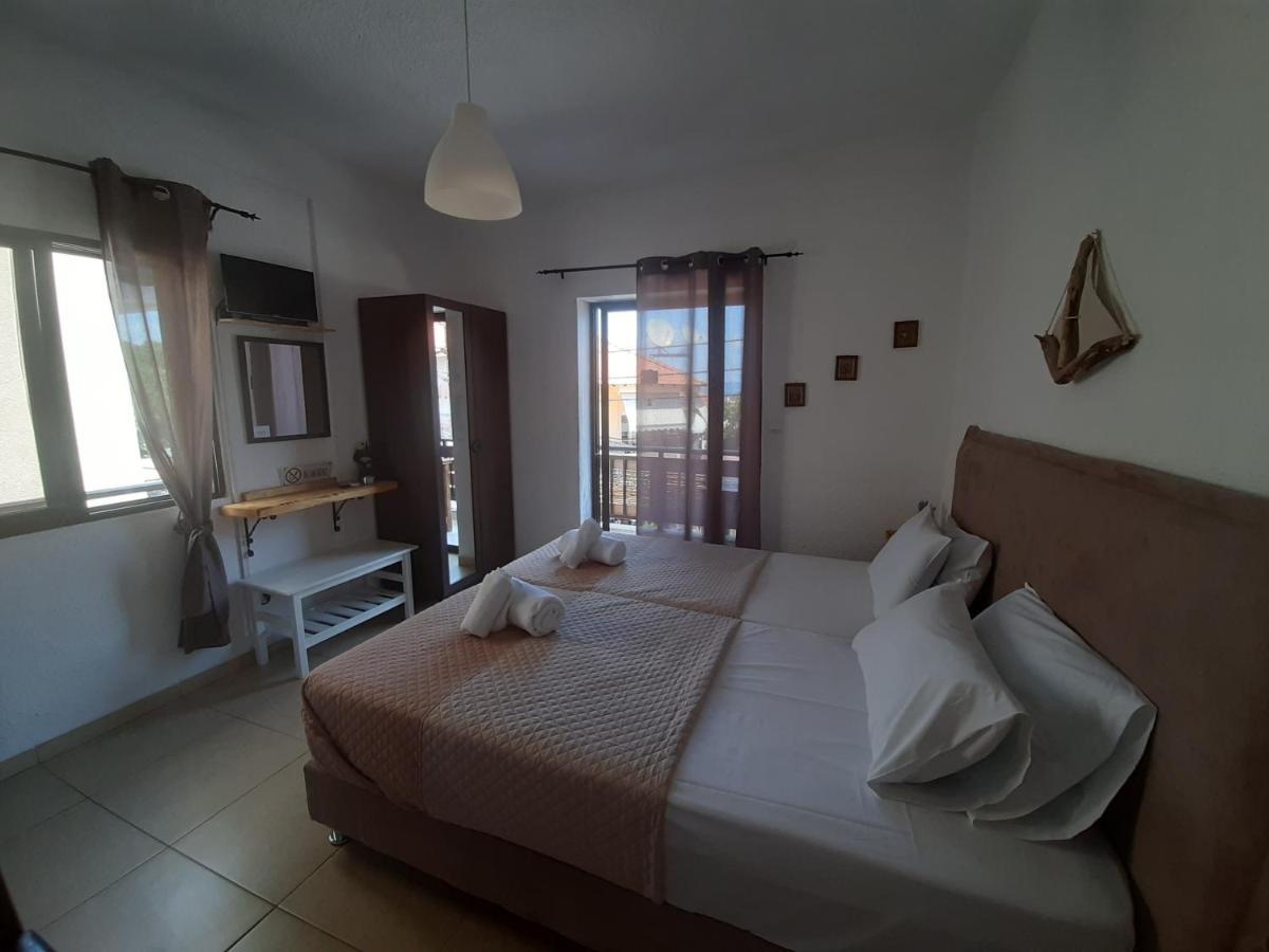 Mariza Apartments -Studios Hanioti Bagian luar foto