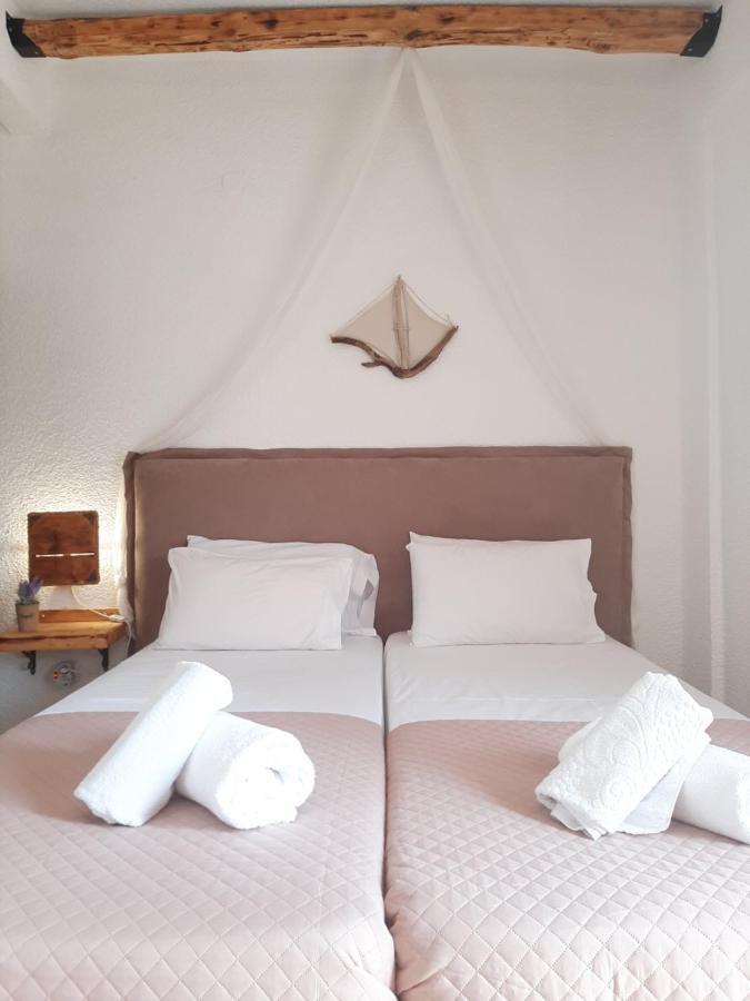 Mariza Apartments -Studios Hanioti Bagian luar foto