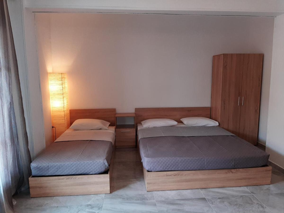 Mariza Apartments -Studios Hanioti Bagian luar foto