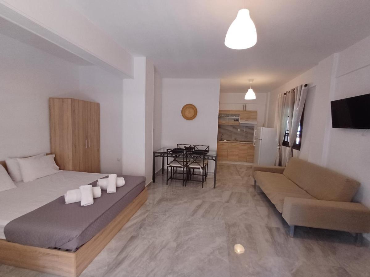 Mariza Apartments -Studios Hanioti Bagian luar foto